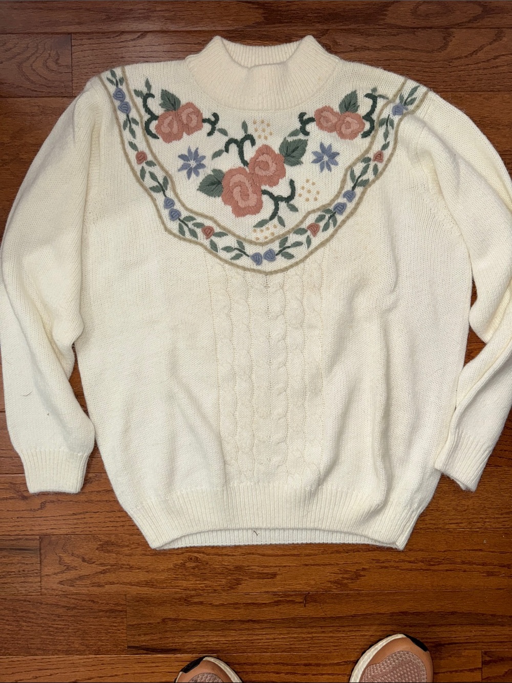 vintage Alfred Dunner cream-colored knit sweater